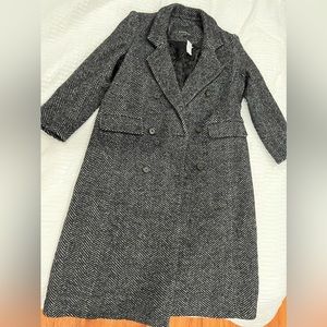 Banana Republic Petite medium Herringbone Gray Topcoat